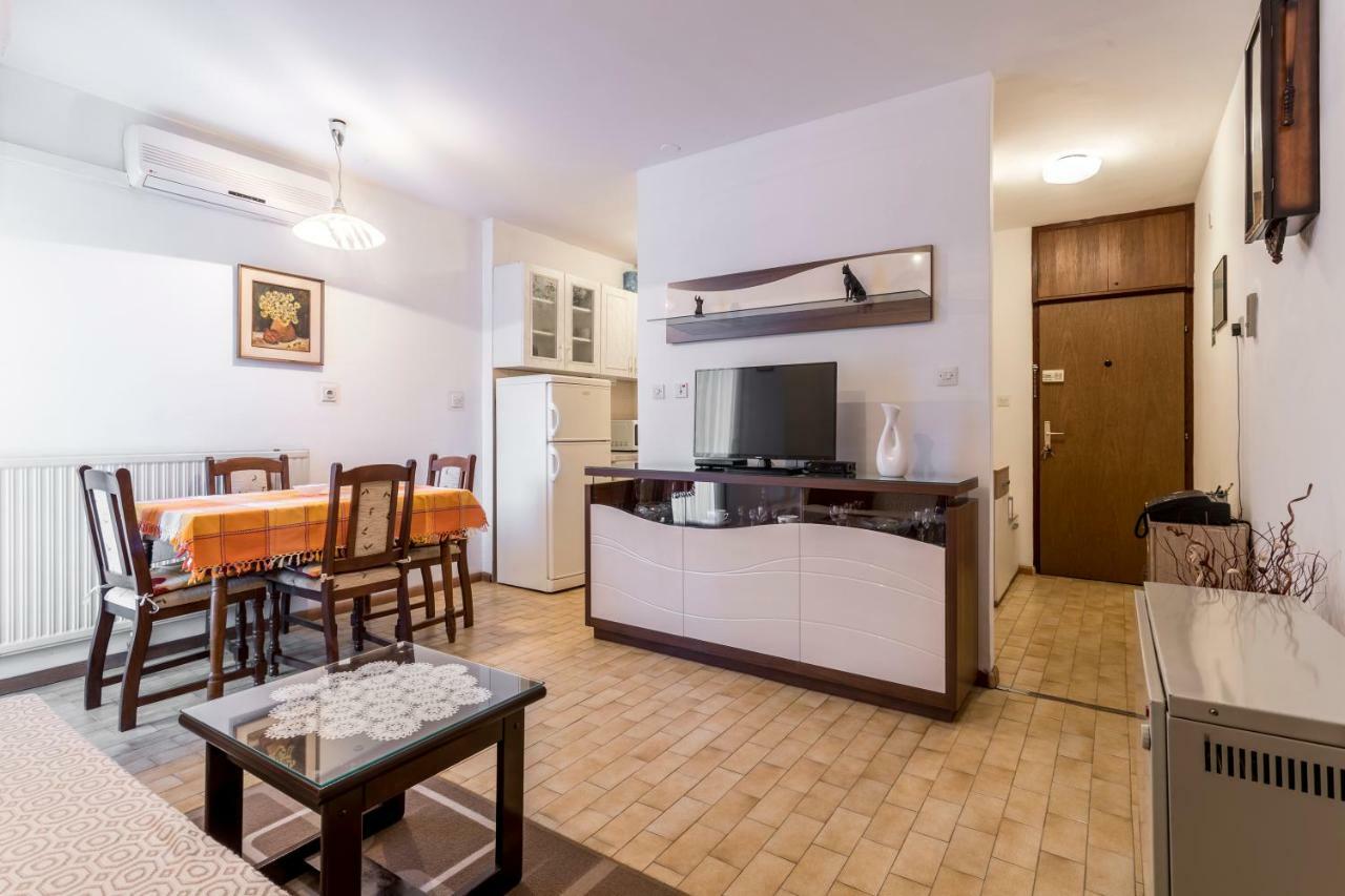 Apartment Kossi สปลิท ภายนอก รูปภาพ